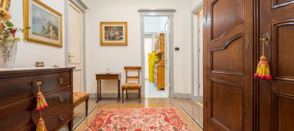 6 bedrooms Apartment in Genoa, Italy No. 352321 6