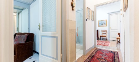 6 bedrooms Apartment in Genoa, Italy No. 352321 10