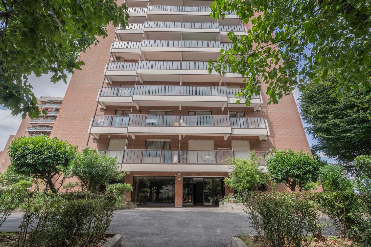 4 bedrooms Apartment in Turin, Italy No. 326855