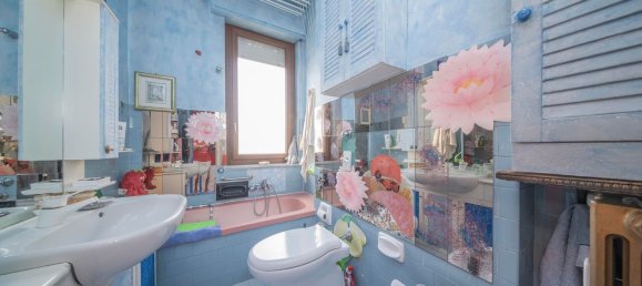 4 bedrooms Apartment in Turin, Italy No. 326855 22