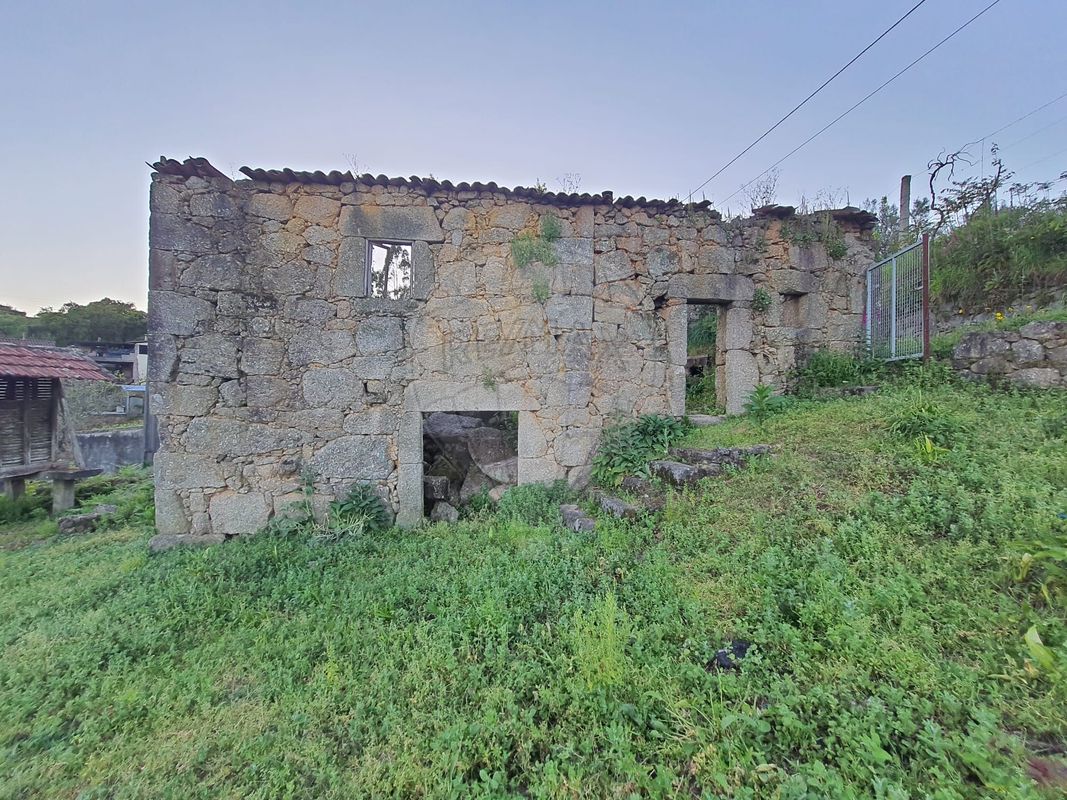 2 bedrooms House in Vila Verde, Portugal No. 39102