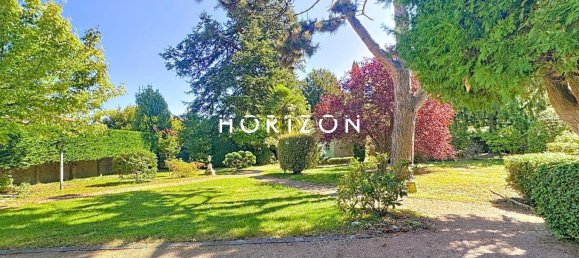 8-Zimmer Haus in Charnay-les-Macon, France, Nr. 361285 2