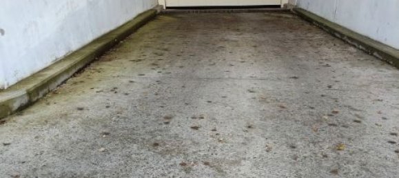  Parking in Saint-Denis, France No. 276321 2