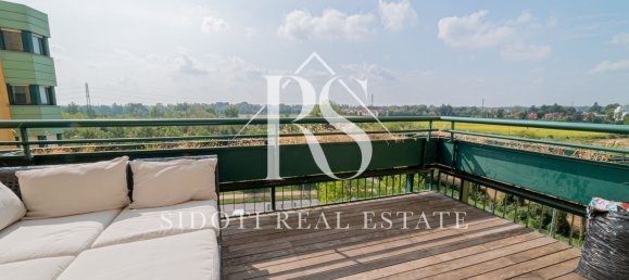 6-salle Appartement à Pioltello, Italy No. 2566 21