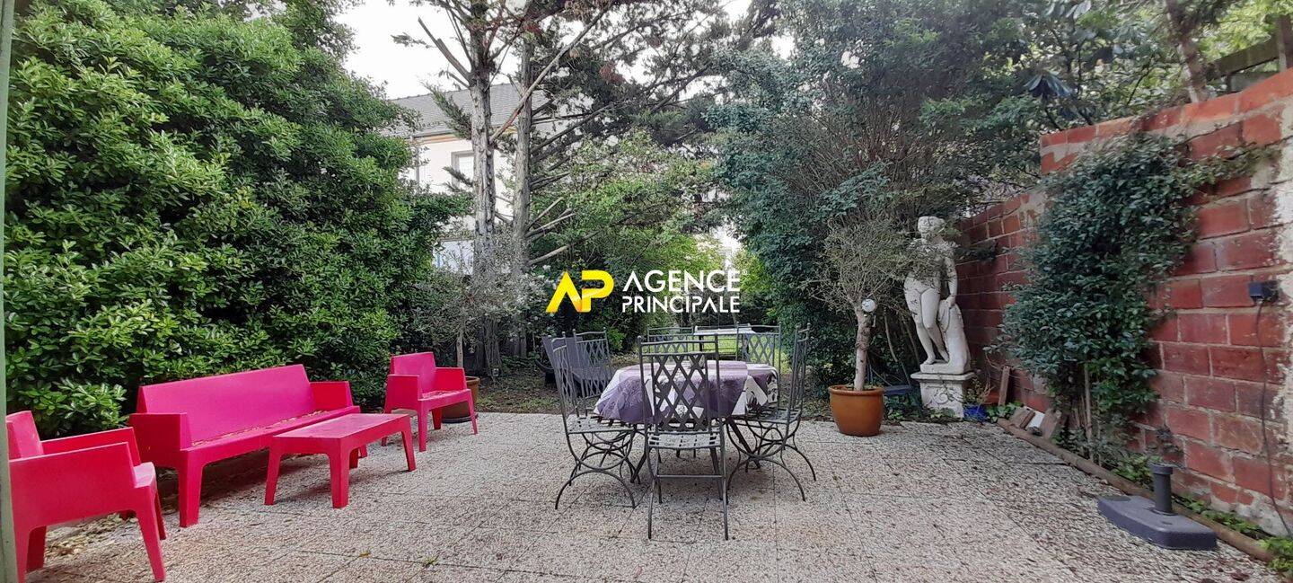 Casa de 3 dormitorios en Argenteuil, France No. 175518