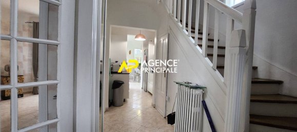 Casa de 3 dormitorios en Argenteuil, France No. 175518 10