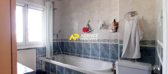 Casa de 3 dormitorios en Argenteuil, France No. 175518 15