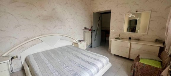 2 rooms Apartment in Naples, Italy No. 32589 11