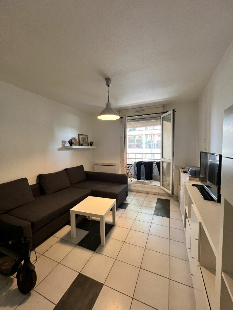 Estudio en Avignon, France No. 349829