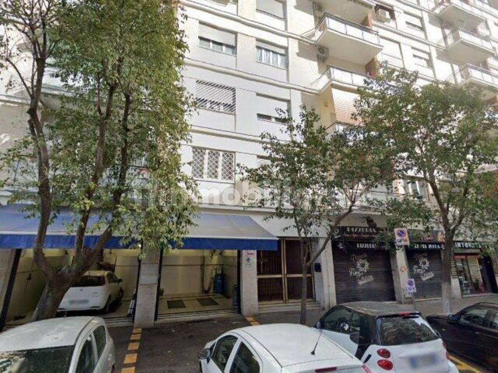 3 bedrooms Apartment in Rome, Italy No. 196936