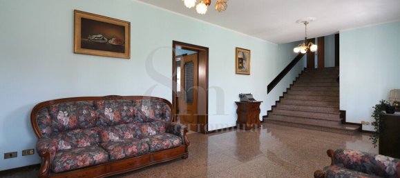 4 bedrooms Villa in Pontelongo, Italy No. 276951 5
