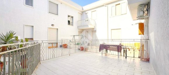 2 Schlafzimmer Wohnung in San Severo, Italy, Nr. 356675 13