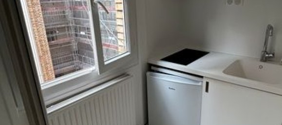 1 bedroom Apartment in Paris, France No. 314834 2
