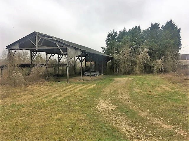 Коммерческая недвижимость 3972м² в Нёйи-Сен-Фрон, Франция № 95227