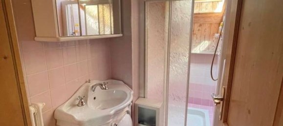 Квартира с 6 комнатами в Рабби, Италия № 81926 19