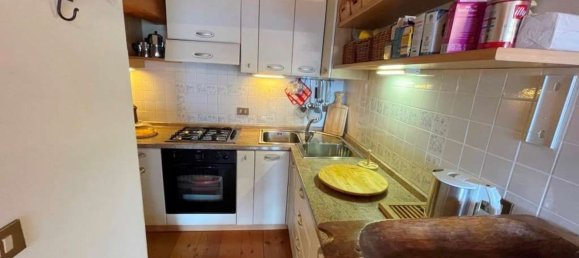 Квартира с 6 комнатами в Рабби, Италия № 81926 12