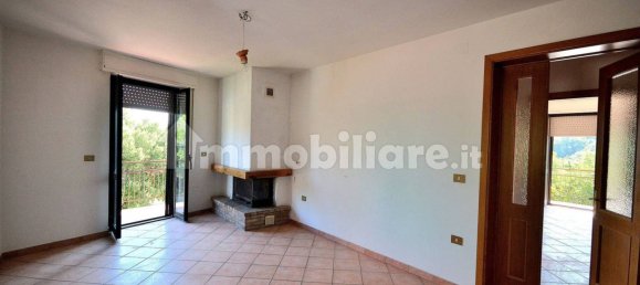 2 Schlafzimmer Wohnung in Ficulle, Italy, Nr. 351775 2