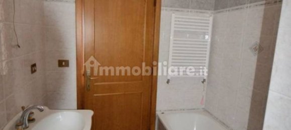 2 Schlafzimmer Wohnung in Ficulle, Italy, Nr. 351775 17