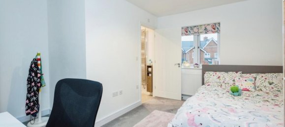 4 Schlafzimmer Haus in Tonbridge, United Kingdom, Nr. 10443 11