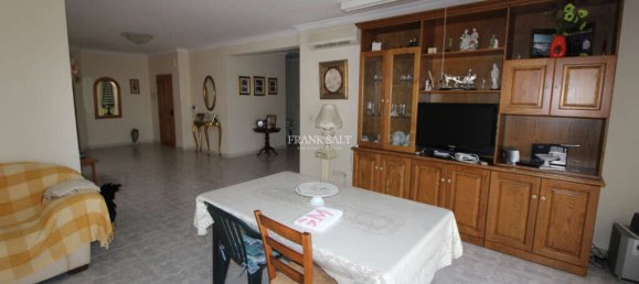 2 Schlafzimmer Penthouse in Saint Paul's Bay, Malta, Nr. 11190 3