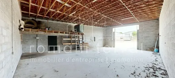 عقار تجاري في Saint-Junien, France 627متر مربع رقم 288906 3