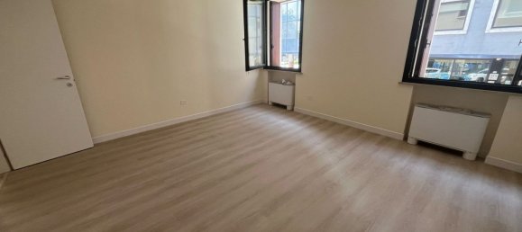 4 rooms Apartment in Legnago, Italy No. 91402 10