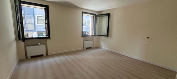 4 rooms Apartment in Legnago, Italy No. 91402 9