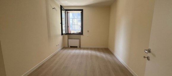 4 rooms Apartment in Legnago, Italy No. 91402 7
