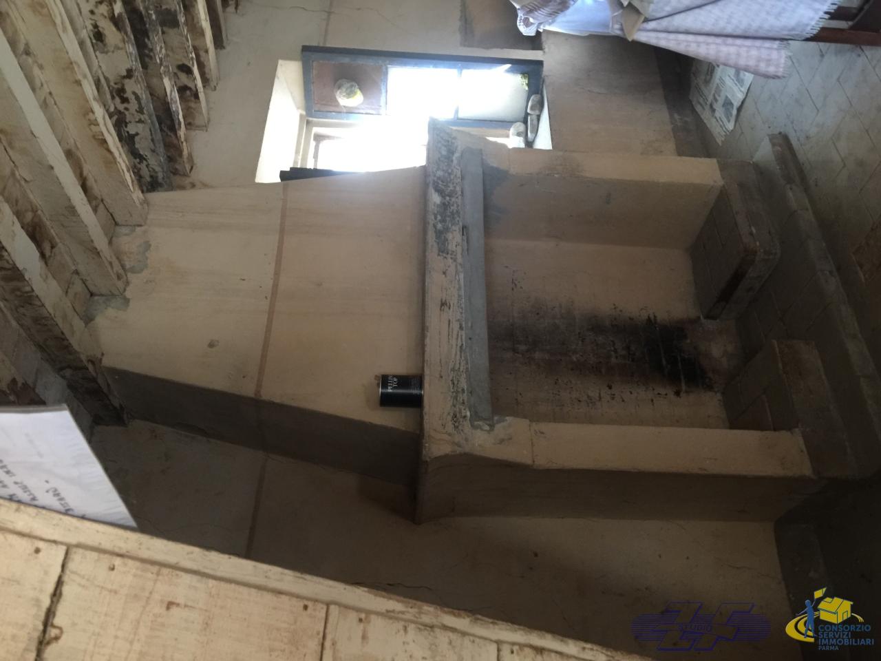 3-Zimmer Haus in Traversetolo, Italy, Nr. 161534