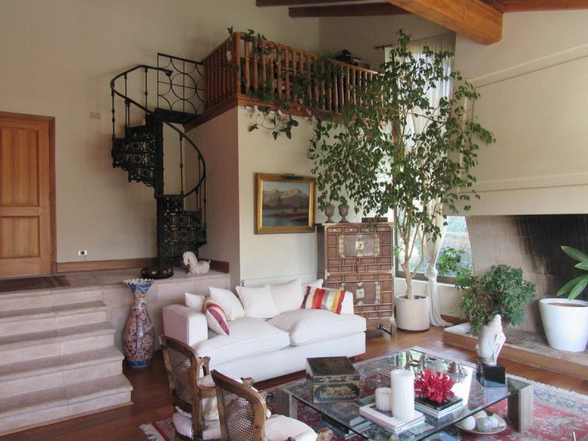 Casa de 4 dormitorios en Santiago, Chile No. 4302