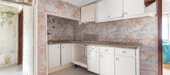 Edificio en Valbom, Portugal 322 m² No. 45107 18