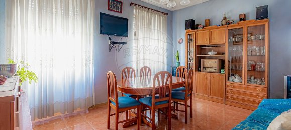 Edificio en Valbom, Portugal 322 m² No. 45107 5