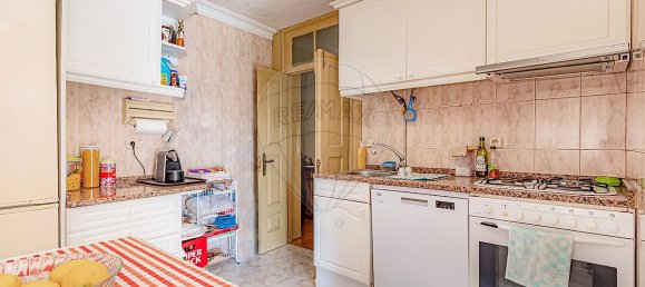 Edificio en Valbom, Portugal 322 m² No. 45107 12