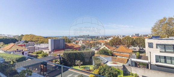 4 bedrooms House in Porto, Portugal No. 186503 26