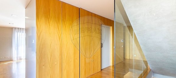 4 bedrooms House in Porto, Portugal No. 186503 9