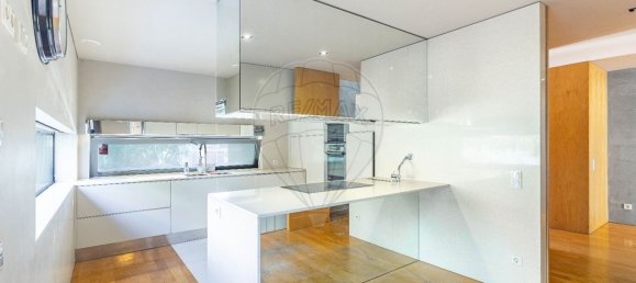 4 bedrooms House in Porto, Portugal No. 186503 6