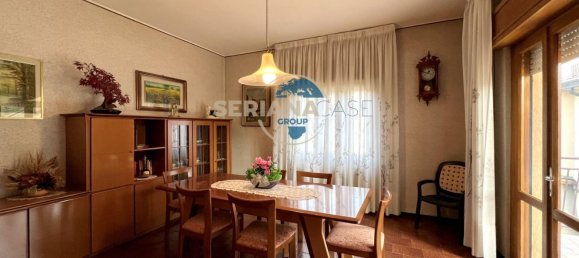 Квартира с 3 комнатами в Альбино, Италия № 191076 4