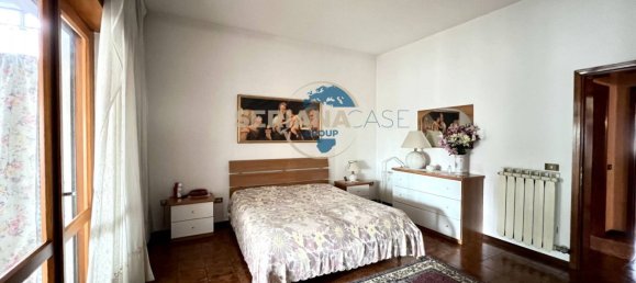 Квартира с 3 комнатами в Альбино, Италия № 191076 18