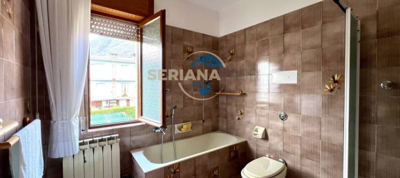 Квартира с 3 комнатами в Альбино, Италия № 191076 15