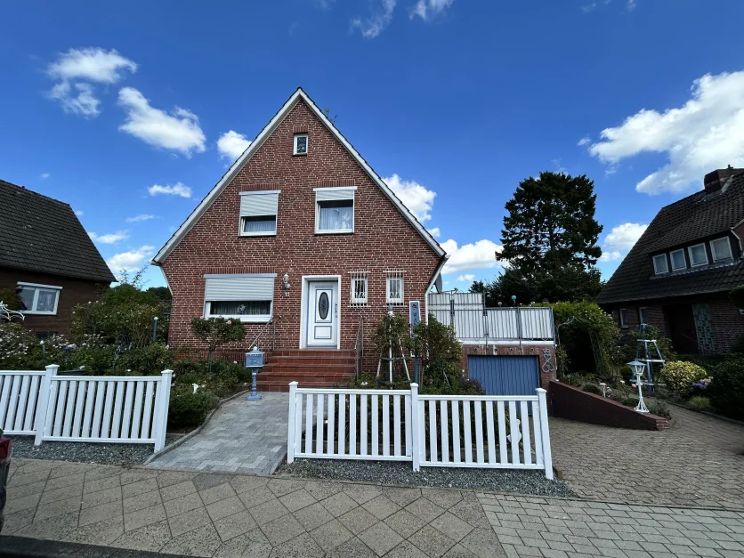 4 rooms House in Stade, Germany No. 282741