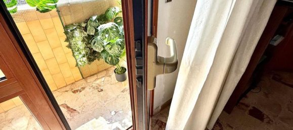 3 bedrooms Apartment in Foggia, Italy No. 358084 10