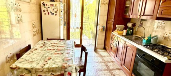 3 bedrooms Apartment in Foggia, Italy No. 358084 4
