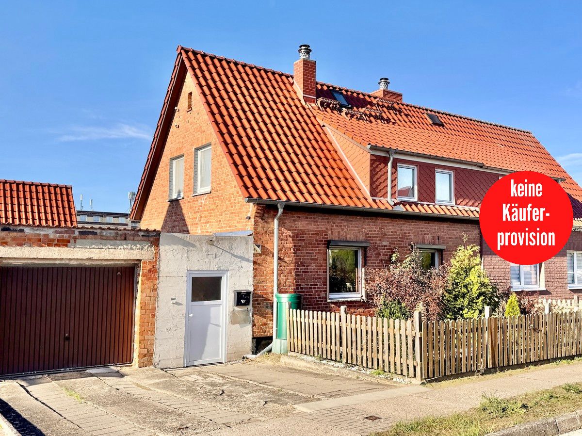 Таунхаус с 4 комнатами в Neubrandenburg, Германия № 114864