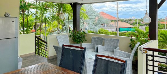 4 غرف نوم مقهى / مطعم في Hua Hin, Thailand رقم 9209 8