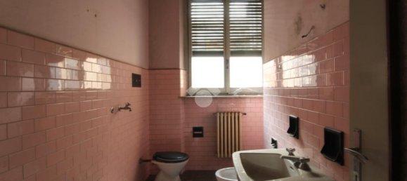 9-Zimmer Haus in Rescaldina, Italy, Nr. 119601 10