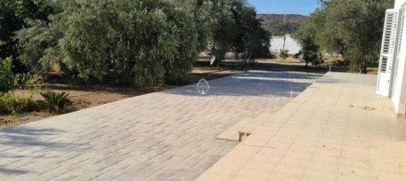 3 Schlafzimmer Villa in Moni, Cyprus, Nr. 18732 10