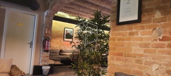 98m² Commercial property in Barcelona, Spain No. 7470 5