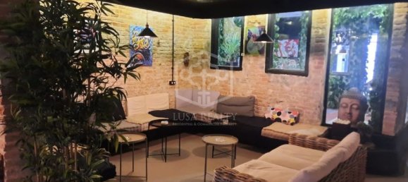 98m² Commercial property in Barcelona, Spain No. 7470 2