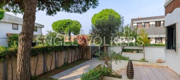 5 rooms House in Venice, Italy No. 109263 18