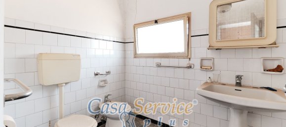 6 rooms House in Ruffano, Italy No. 59701 14